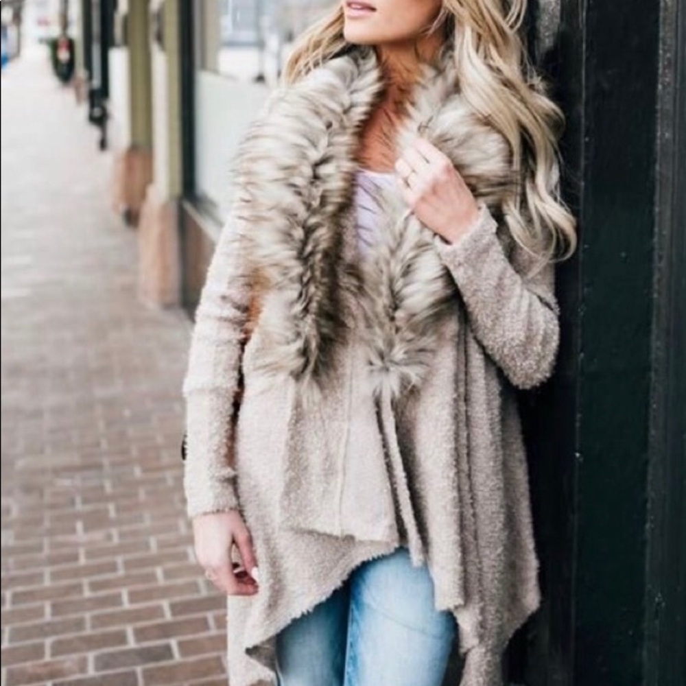 Vici Dolls Faux Fur Cardigan